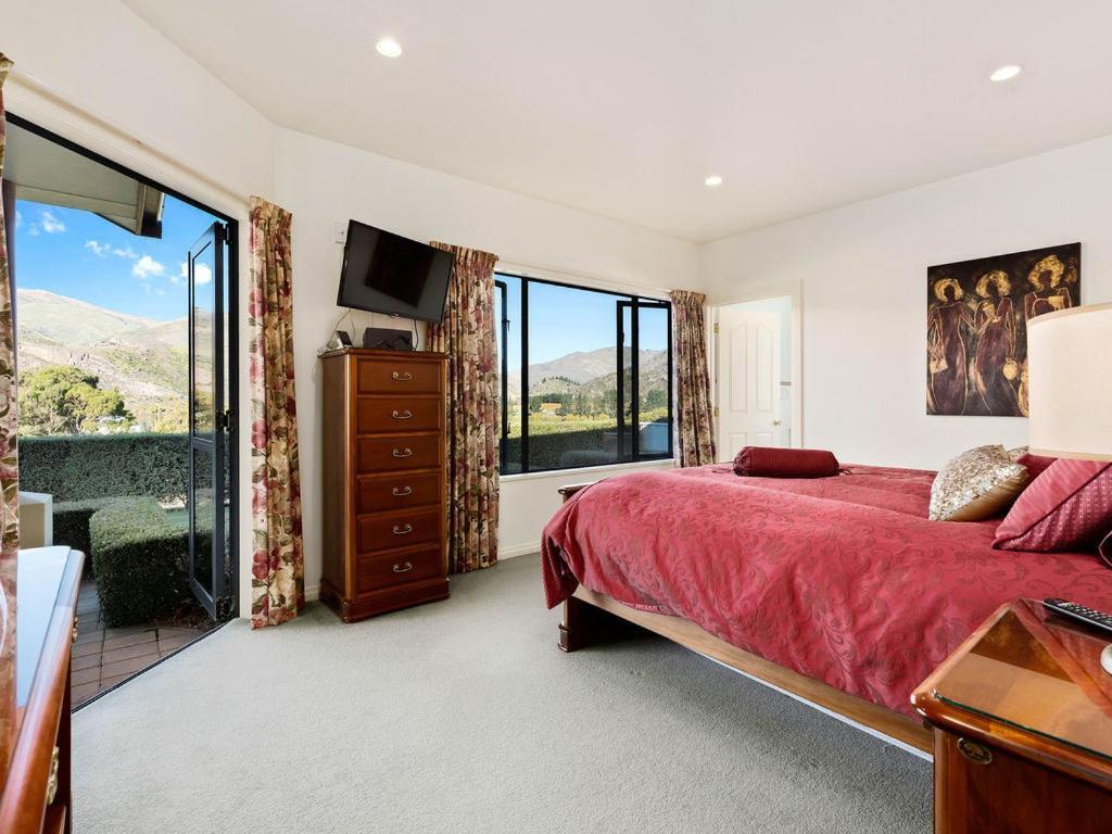 Kawarau Bay View - Cromwell Holiday Home المظهر الخارجي الصورة